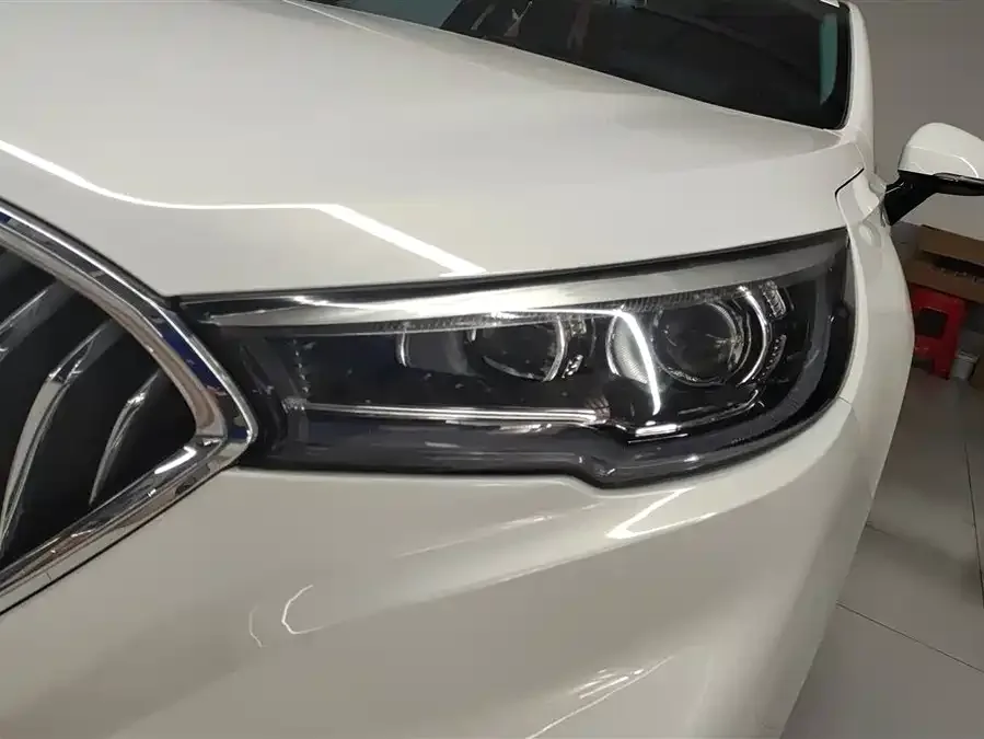 Hongqi H5 Hongqi H5 2022 Classic 1.5T DCT Flagship Edition 2022 — миниатюра 2