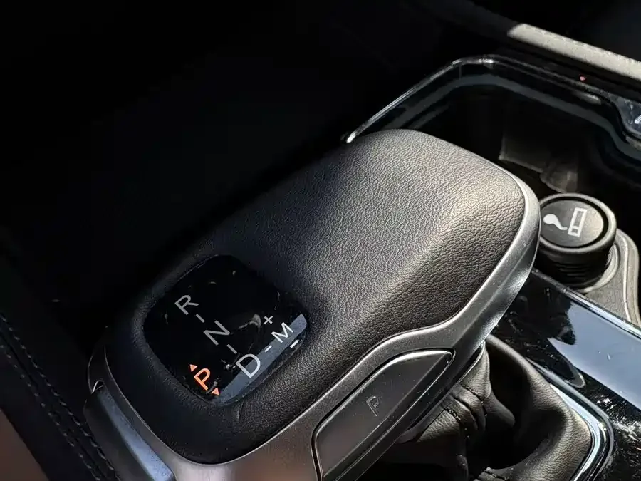 BAIC BJ40 Beijing Off-road BJ40 2023 2.0D Automatic 4WD Blade Hero Edition Knight Edition 2023 — миниатюра 4
