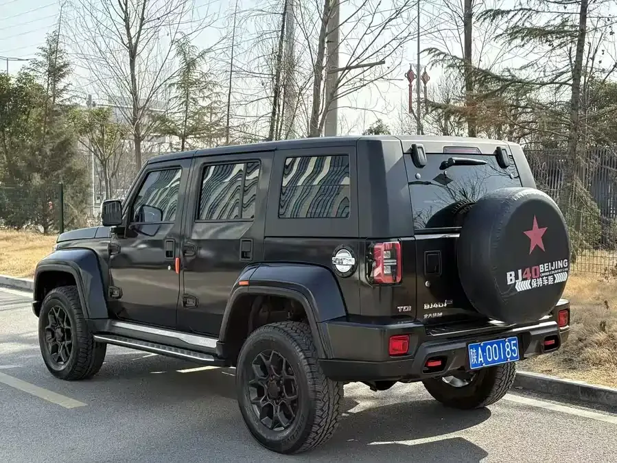 BAIC BJ40 Beijing Off-road BJ40 2023 2.0D Automatic 4WD Blade Hero Edition Knight Edition 2023 — миниатюра 5