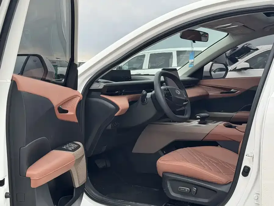 Changan A05 2024 True Fragrance Edition 70 Leading Edition 2024 — миниатюра 3