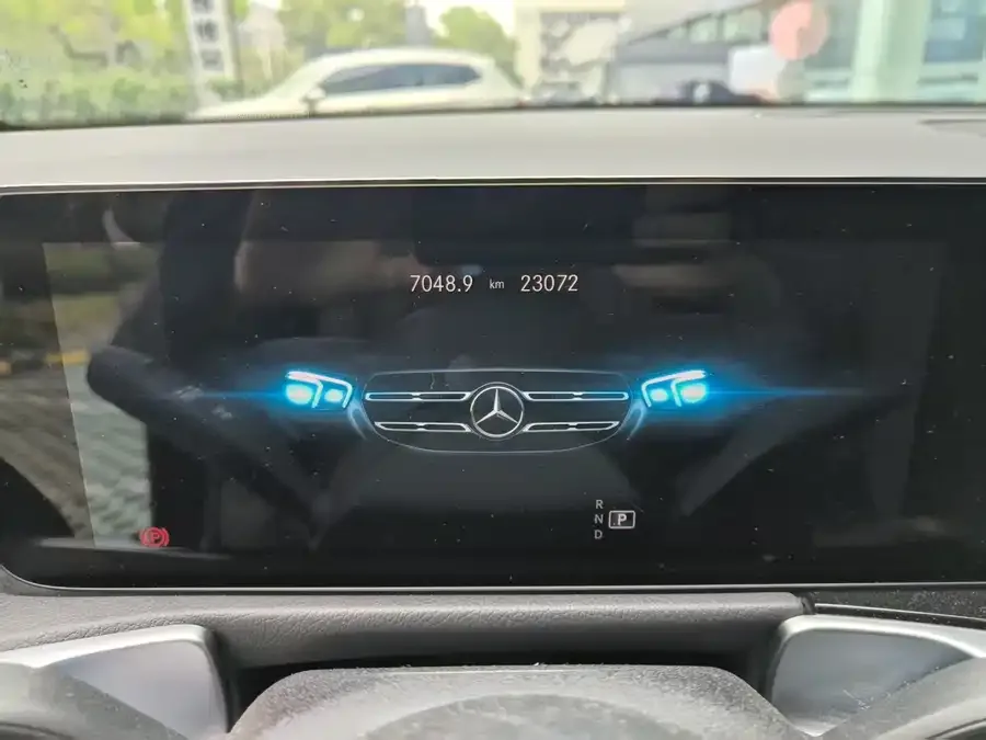 Mercedes-Benz GLB-Class Mercedes-Benz GLB 2022 facelift GLB 200 Fashion Edition 2022 — миниатюра 4