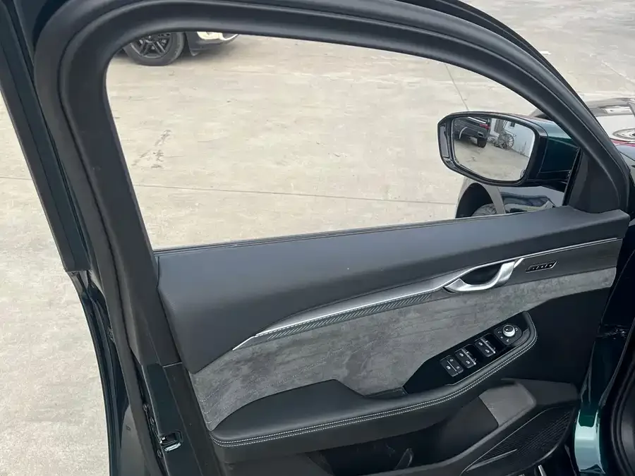 Geely Xingrui Xingrui 2023 2.0TD only available in green version 2023 — миниатюра 2