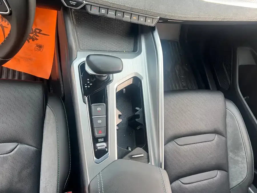 Geely Xingrui Xingrui 2023 2.0TD only available in green version 2023 — миниатюра 3