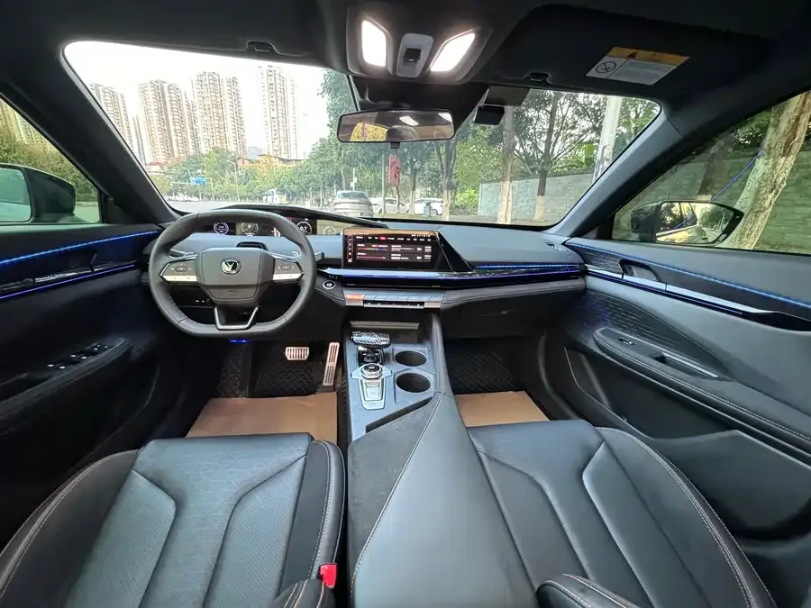 Changan UNI-V Changan UNI-V 2022 2.0T Speed Edition 2022 — миниатюра 3