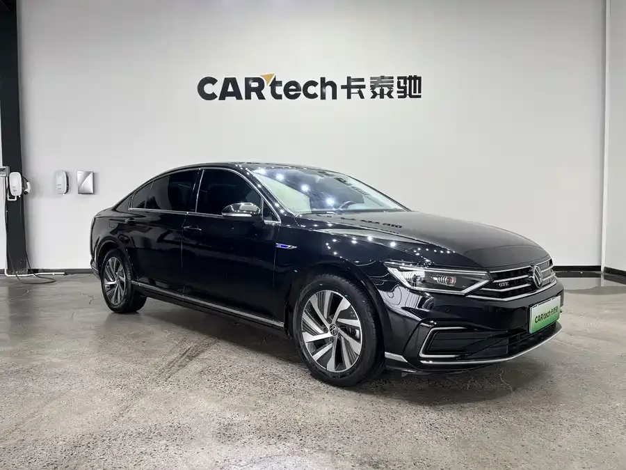 Volkswagen Magotan GTE plug-in hybrid Magotan GTE plug-in hybrid 2022 GTE luxury model 2023 — миниатюра 3