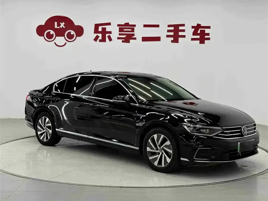 Volkswagen Magotan GTE plug-in hybrid Magotan GTE plug-in hybrid 2022 GTE luxury model 2022 — миниатюра 4