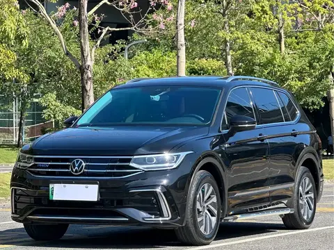 Volkswagen Tiguan L New Energy 2023 купить в Москве
