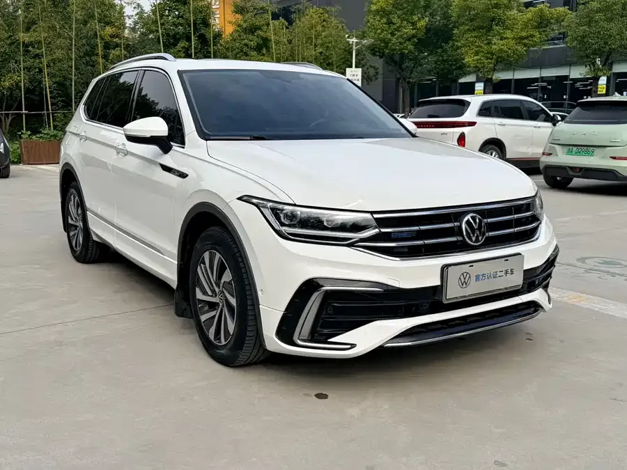 Volkswagen Tiguan L New Energy Tiguan L New Energy 2022 430PHEV Plug-in Hybrid Premium Edition 2022 — миниатюра 3