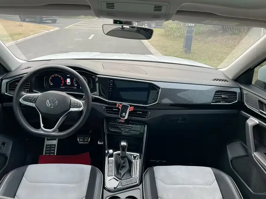 Volkswagen Tayron X Tanyue X 2020 330TSI 2WD Flagship Smart Edition 2022 — миниатюра 2
