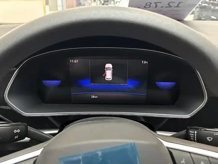 Volkswagen Passat New Energy Passat New Energy 2025 430PHEV Hybrid Business Edition 2025 — миниатюра 4