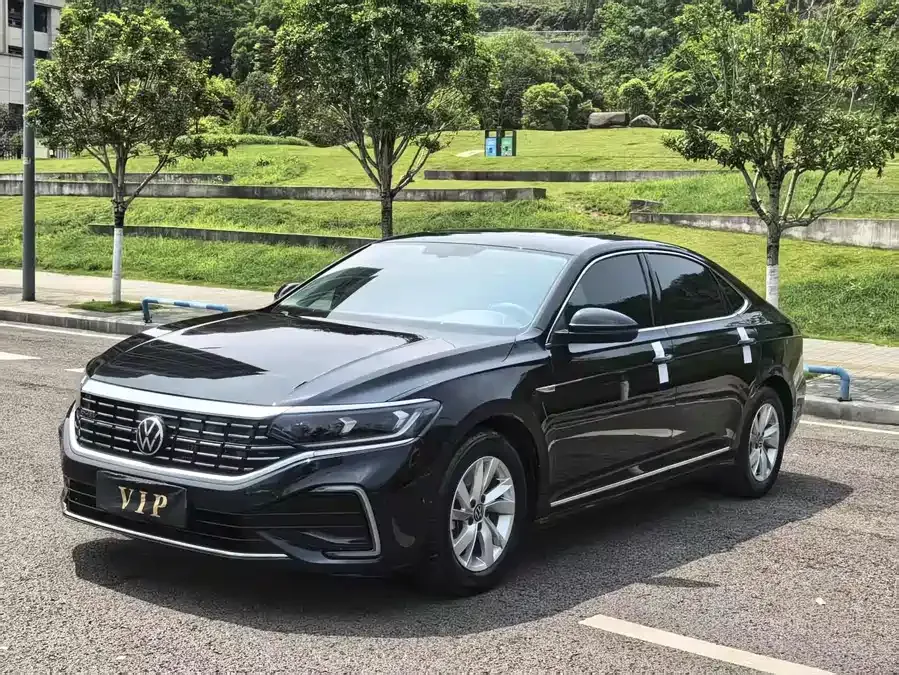 Volkswagen Passat New Energy Passat New Energy 2022 430PHEV Hybrid Business Edition 2022 — фото 1, купить с доставкой в Москву