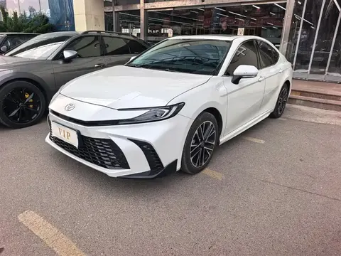 Toyota Camry 2025 купить в Москве