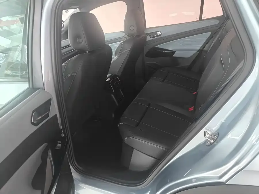 Volkswagen ID.4 X ID.4 X 2025 Smart Edition Pure Smart Edition 2024 — миниатюра 4