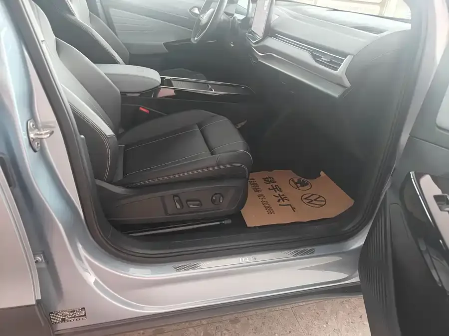 Volkswagen ID.4 X ID.4 X 2025 Smart Edition Pure Smart Edition 2024 — миниатюра 5
