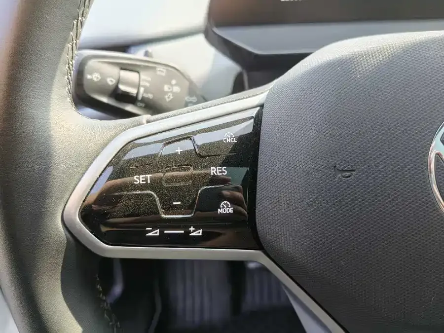 Volkswagen ID.4 X ID.4 X 2025 Smart Edition Pure Smart Edition 2025 — миниатюра 5