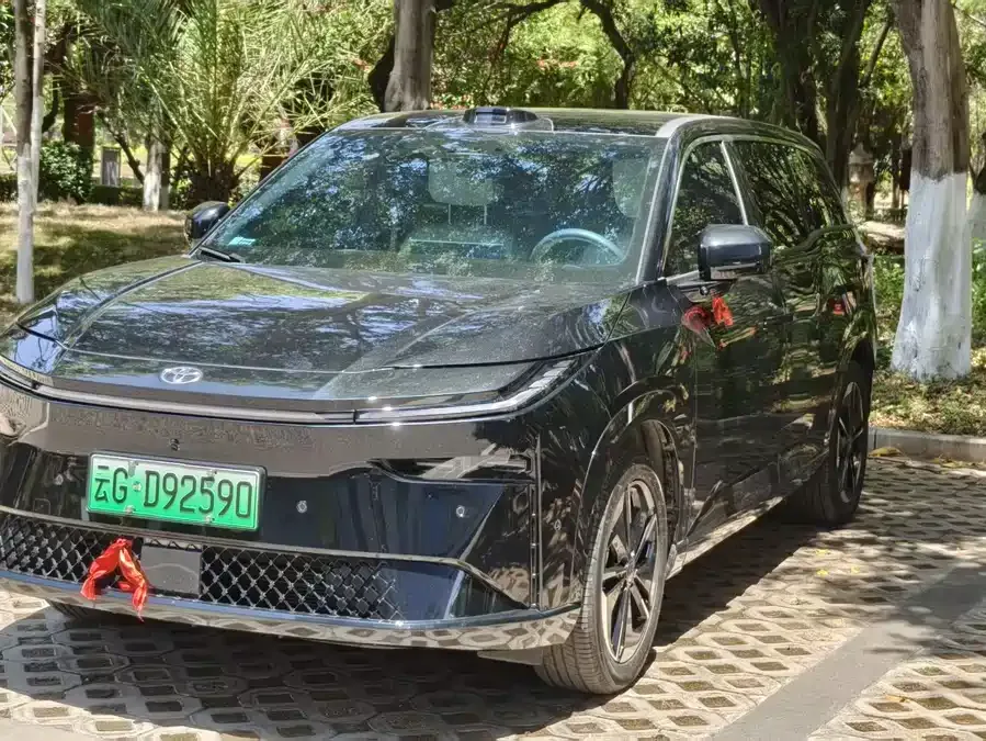 Toyota BZ3X Bozhi 3X 2025 520 Pro LiDAR Edition 2025 — фото 1, купить с доставкой в Москву