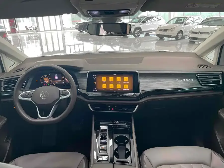 Volkswagen Viloran Weiran 2024 330TSI Deluxe Edition 2023 — миниатюра 3