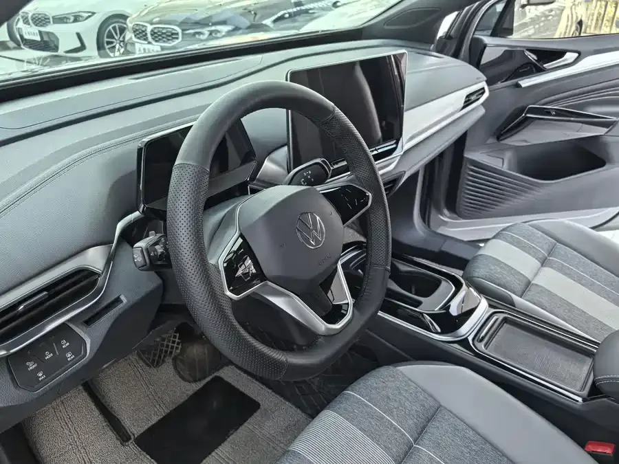 Volkswagen ID.4 CROZZ ID.4 CROZZ 2025 Pure Edition 2025 — миниатюра 2