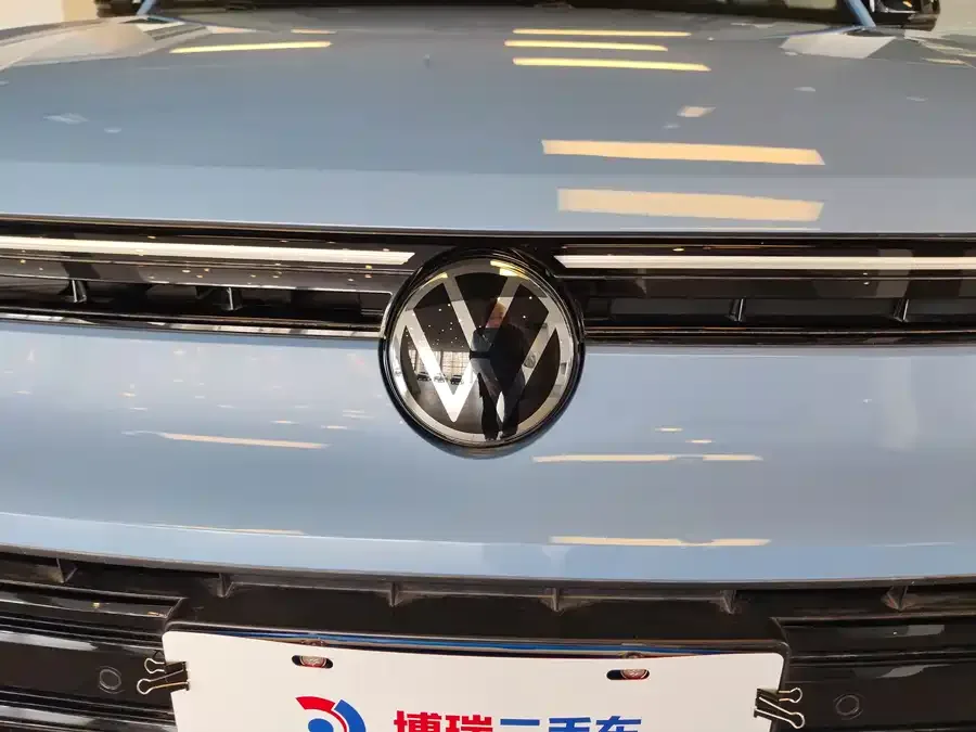 Volkswagen Tiguan (Tharu) Tuyue 2025 New 300TSI Ruixiang Edition 2024 — миниатюра 2