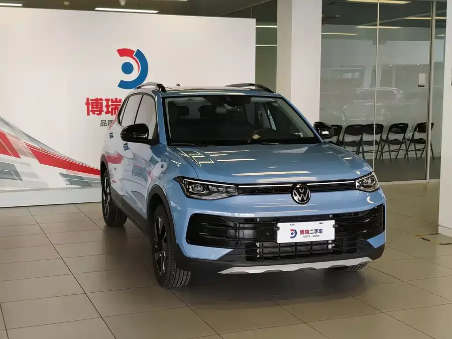 Volkswagen Tiguan (Tharu) Tuyue 2025 New 300TSI Ruixiang Edition 2024 — миниатюра 3