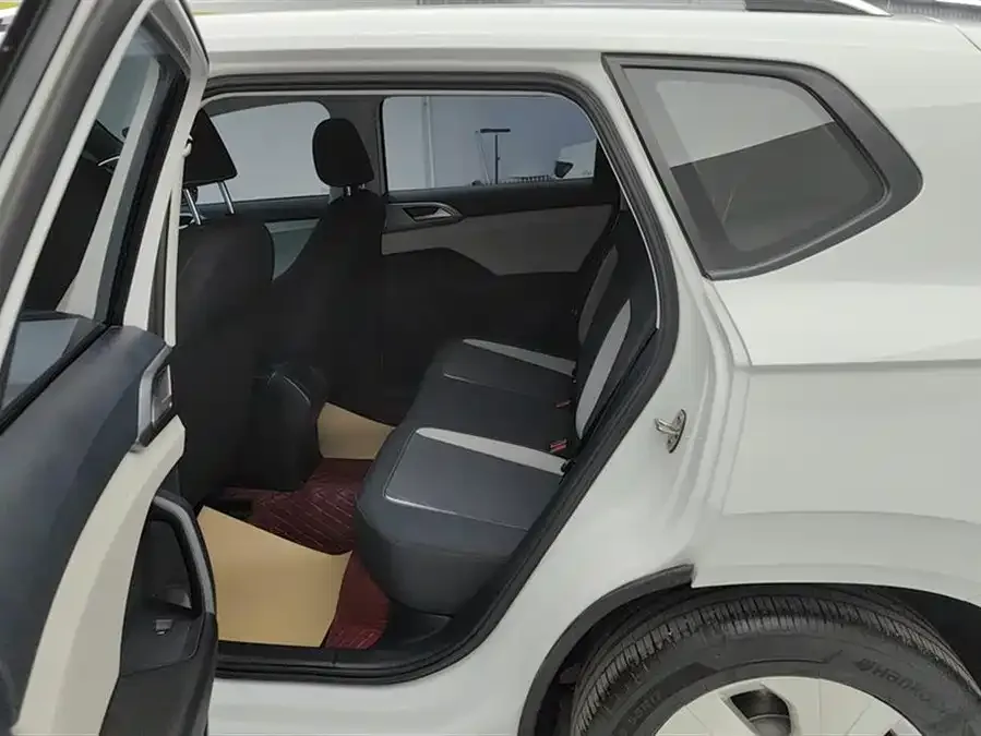 Volkswagen Tiguan (Tharu) Tuyue 2024 300TSI 2WD Crescent Edition 2024 — миниатюра 5