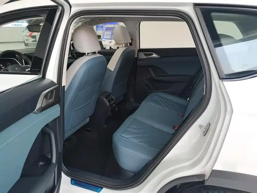 Volkswagen Tiguan (Tharu) Tuyue 2024 300TSI 2WD Moon Edition 2024 — миниатюра 5