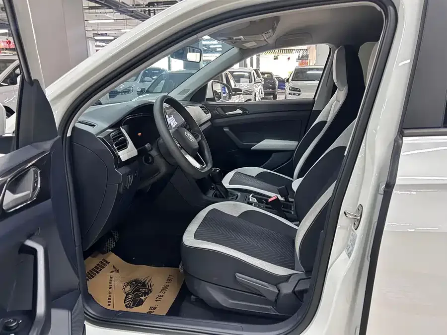 Volkswagen Tiguan (Tharu) Tuyue 2025 New 1.5L Ruijin Edition 2024 — миниатюра 3