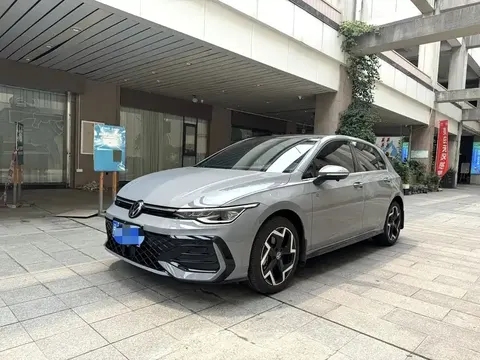 Volkswagen golf 2025 купить в Москве