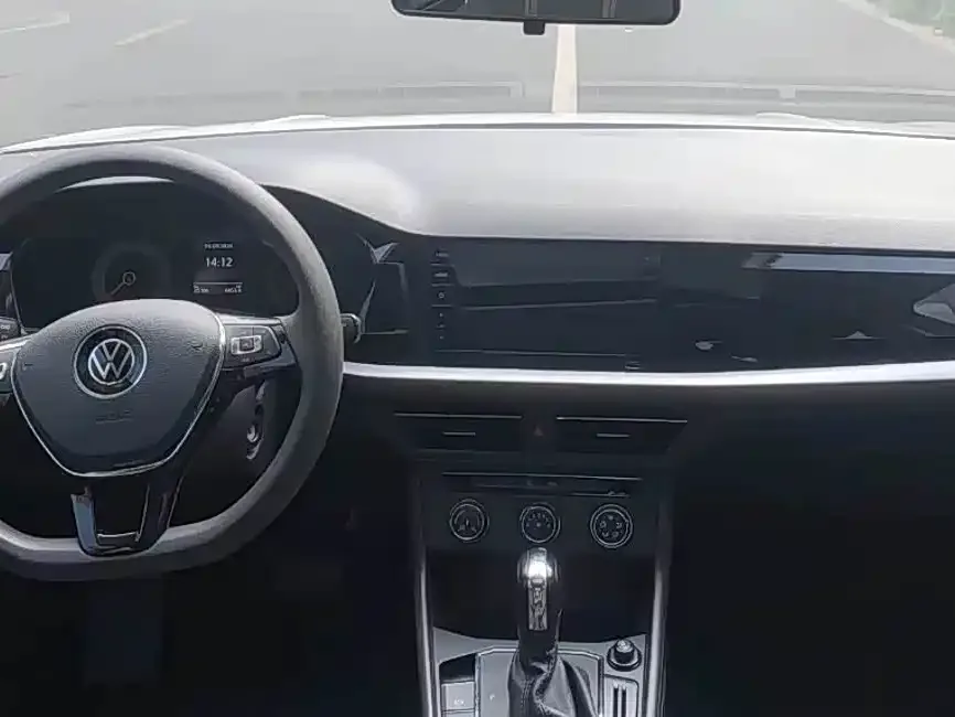Volkswagen Lavida Lavida 2022 1.5L Automatic Comfort Edition 2022 — миниатюра 4