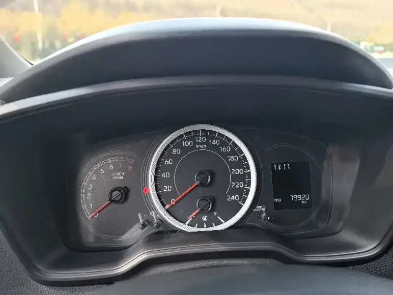 Toyota Levin 2023 Levin TNGA 1.5L CVT Progressive Edition 2022 — миниатюра 3