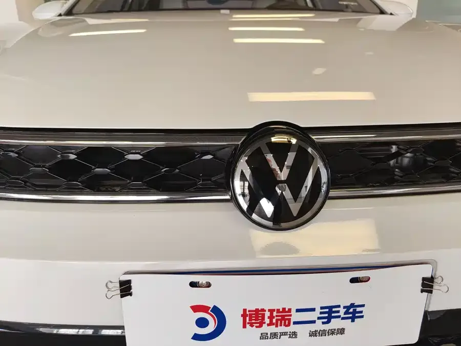 Volkswagen Lavida Lavida 2025 New 1.5L Outstanding New Desire Edition 2024 — миниатюра 2