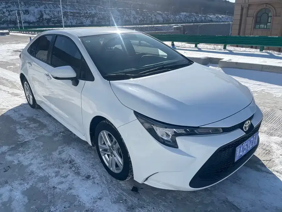 Toyota Levin 2022 Levin TNGA 1.5L CVT Leading Edition 2022 — миниатюра 3