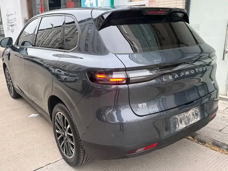 Leapmotor B10 Leapmotor B10 2025 510 Comfort Edition 2025 — миниатюра 2