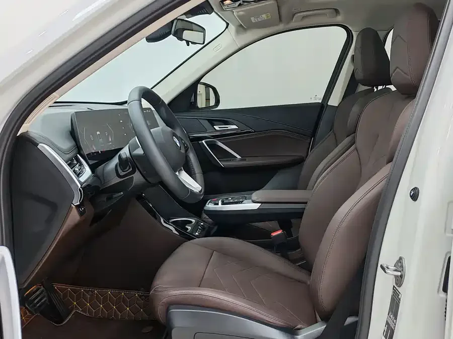 BMW X1 2024 sDrive20Li X Design Package 2024 — миниатюра 4