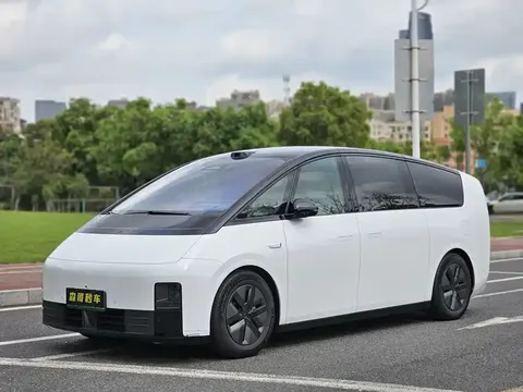 Li Xiang MEGA 2025 купить в Москве