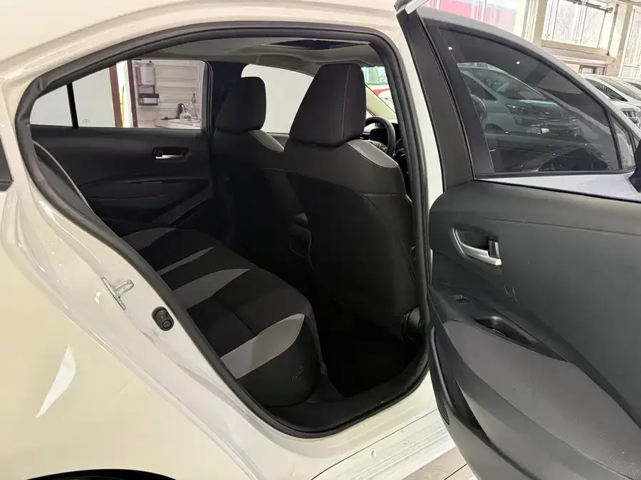 Toyota Corolla Corolla 2021 1.2T S-CVT Pioneer PLUS Edition 2022 — миниатюра 3