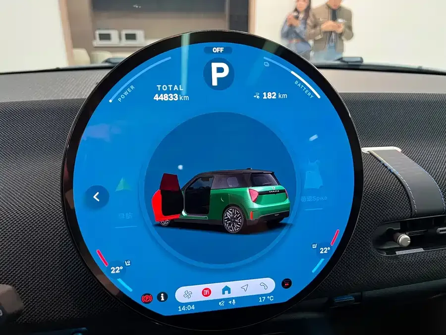 MINI electric COOPER Electric MINI COOPER 2024 Model 452km COOPER SE Artist 2024 — миниатюра 5