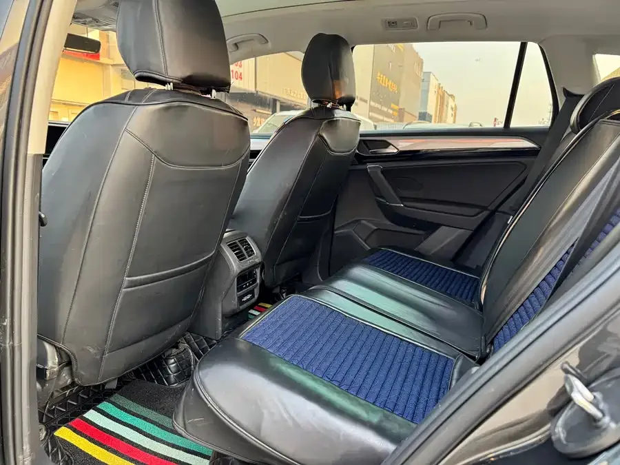 Volkswagen Tayron Tanyue 2022 280TSI 2WD Luxury Smart Edition 2022 — миниатюра 4