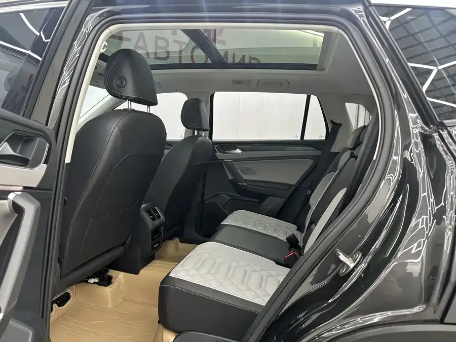 Volkswagen Tayron Tanyue 2023 280TSI 2WD Luxury Plus Advanced Edition 2023 — миниатюра 2