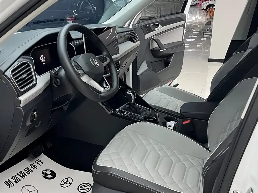 Volkswagen Tayron Tanyue 2023 280TSI 2WD Luxury Plus Advanced Edition 2022 — миниатюра 5