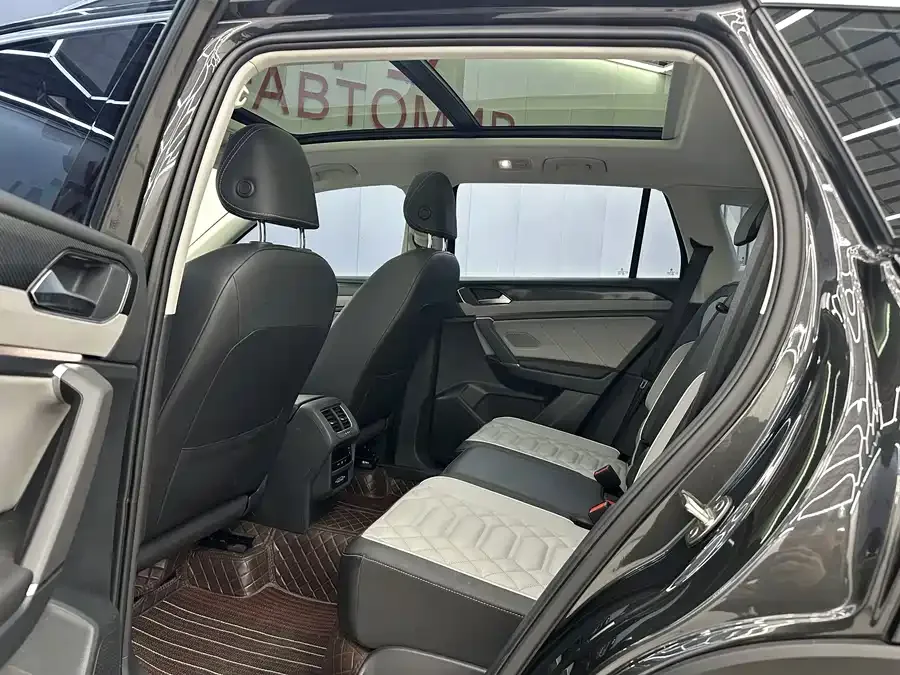 Volkswagen Tayron Tanyue 2023 280TSI 2WD Luxury Plus Advanced Edition 2023 — миниатюра 2