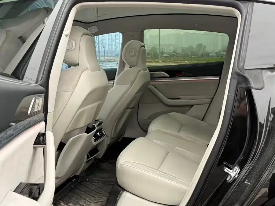 NETA Nezha S Nezha S 2022 extended range version 1160km rear-wheel drive large version 2023 — миниатюра 2