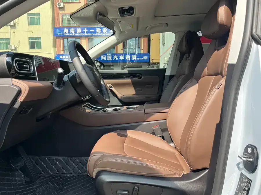 Leapmotor C11 Leapmotor C11 2023 Extended Range 200 Comfort Edition 2024 — миниатюра 4