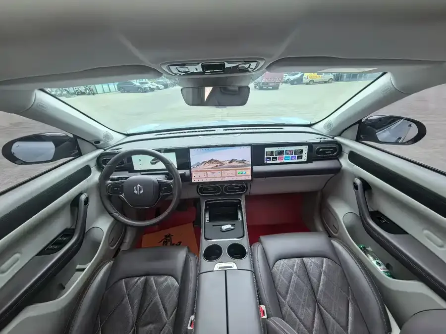 Leapmotor C11 Leapmotor C11 2024 Pure Electric 580 Premium Edition 2024 — миниатюра 2