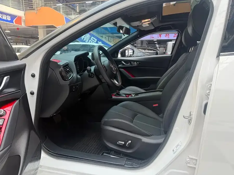 Mazda CX-4 2021 2.0L Automatic 2WD Blue Sky Explorer Edition 2023 — миниатюра 5