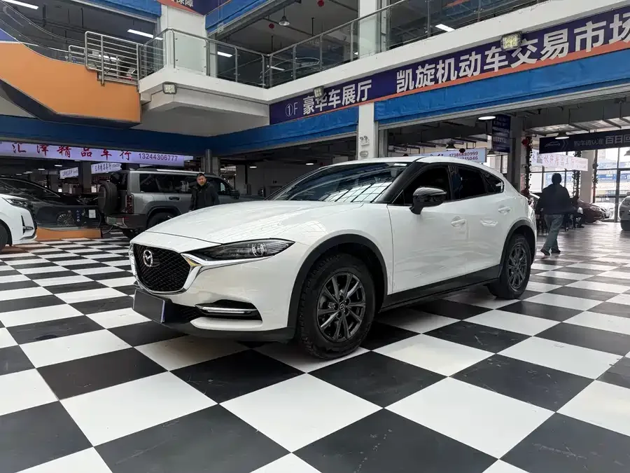 Mazda CX-4 2021 2.0L Automatic 2WD Blue Sky Explorer Edition 2023 — фото 1, купить с доставкой в Москву