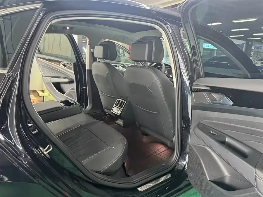 Volkswagen Passat Passat 2024 280TSI Elite Edition 2024 — миниатюра 4