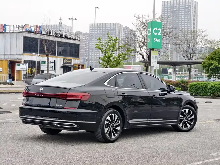Volkswagen Passat Passat 2023 280TSI Elite Edition 2023 — миниатюра 2
