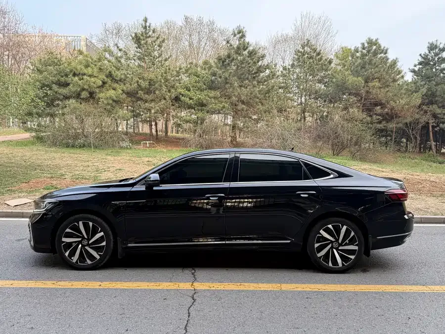 Volkswagen Passat Passat 2023 facelift 330TSI Star Elite Edition 2023 — миниатюра 3