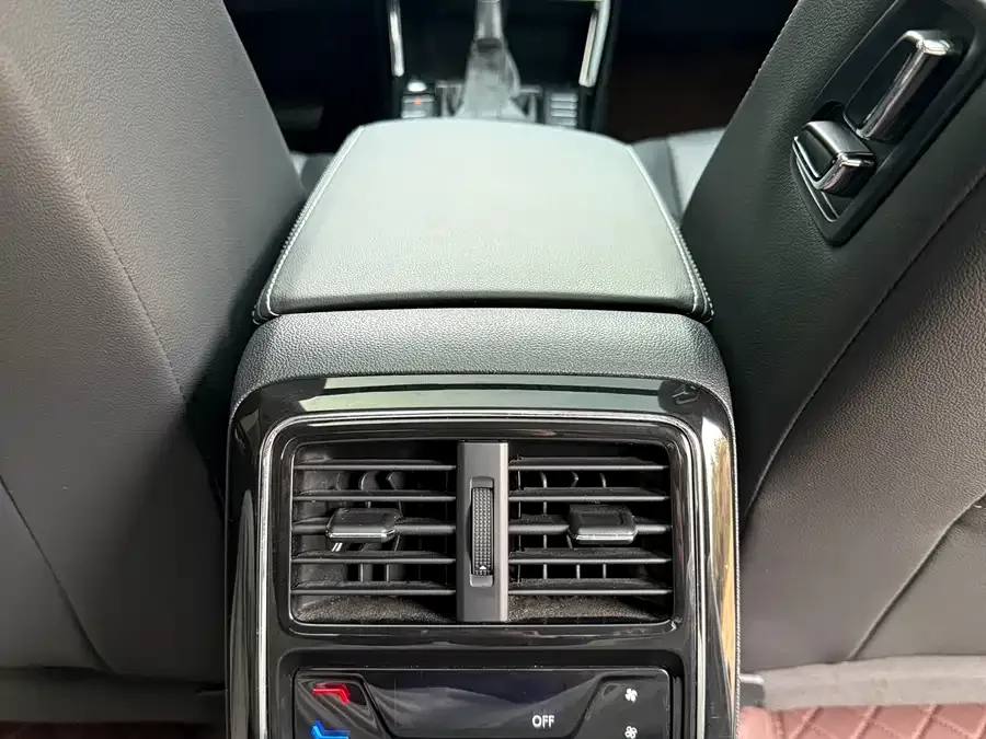 Volkswagen Passat Passat 2023 facelift 330TSI Star Elite Edition 2023 — миниатюра 4